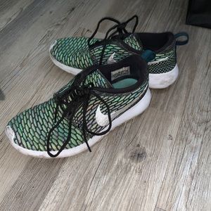 Nike Roushe